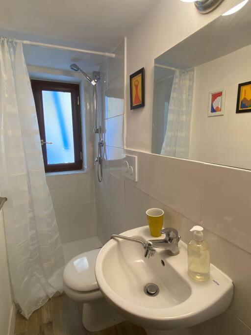 A Casa Mi Apartment เนเปิลส์ ภายนอก รูปภาพ